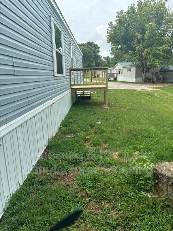 Foto del edificio - 223 Hillsdale Estates Ln