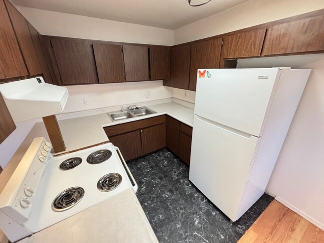 Building Photo - 155 Westminster Way