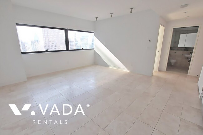 Building Photo - Jameson House Apartment For Rent 3004-838 ...