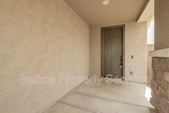 Building Photo - 5427 S Canyon Rim