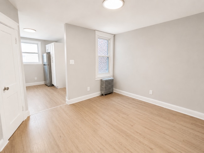 Dining Room - 6229 N Bouvier St