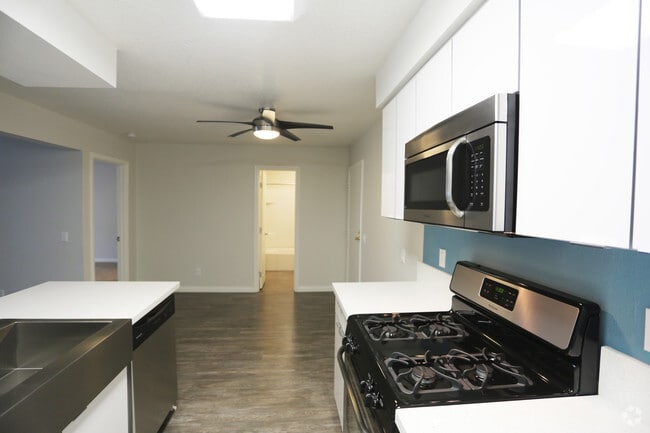 1BR, 1BA-Kitchen - The 5800 Apartment Homes