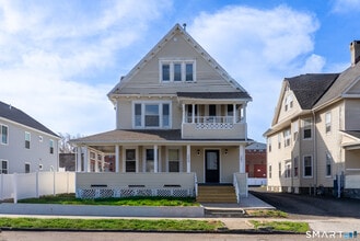 Building Photo - 259 Laurel Ave