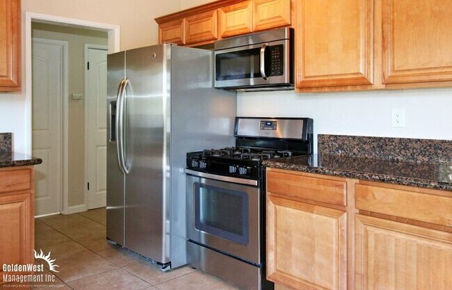 Foto del edificio - Spacious 2Bdm 2Ba Home in Cardiff – Walkin...