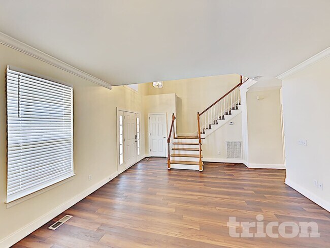 Foto del edificio - 1705 Walden Ct