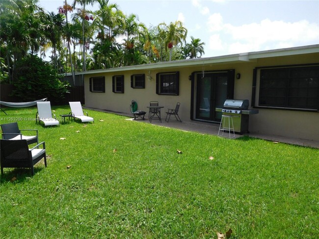 Foto del edificio - 9341 SW 53rd St