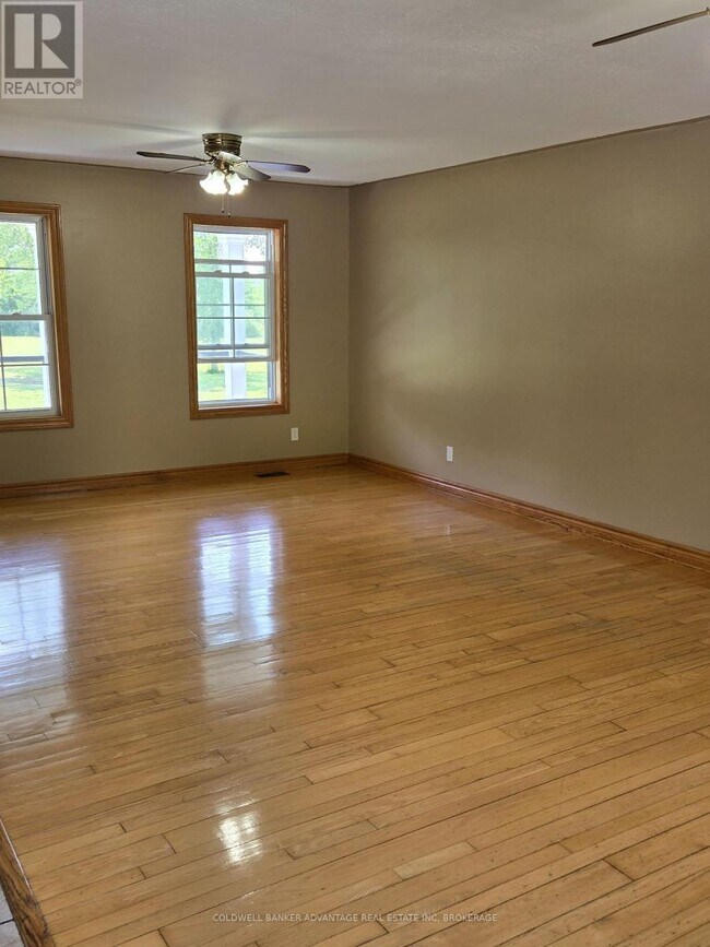 Photo du bâtiment - 14927 Morris Rd