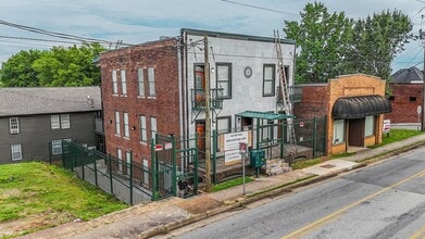 Building Photo - 802 Central Ave