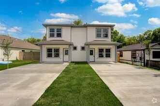 Building Photo - 4434 Knoxville St