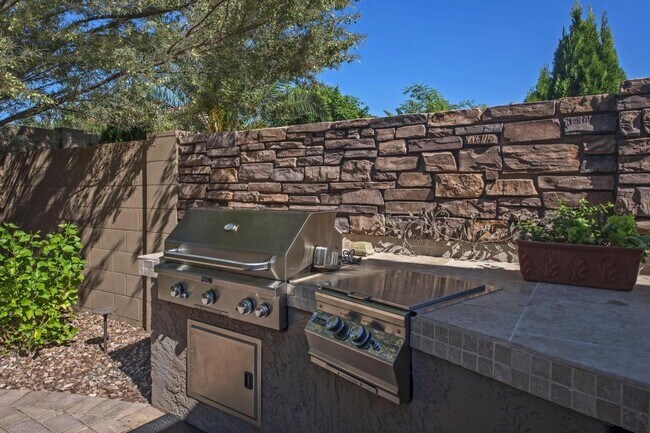 Foto del edificio - 5302 W Hackamore Dr