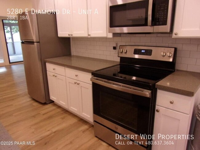 Foto del edificio - 5280 Diamond Dr