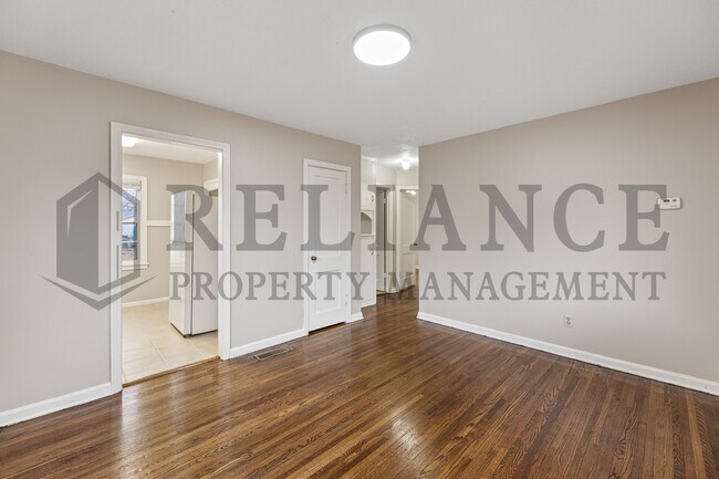 Foto del edificio - 1912 N Hood St