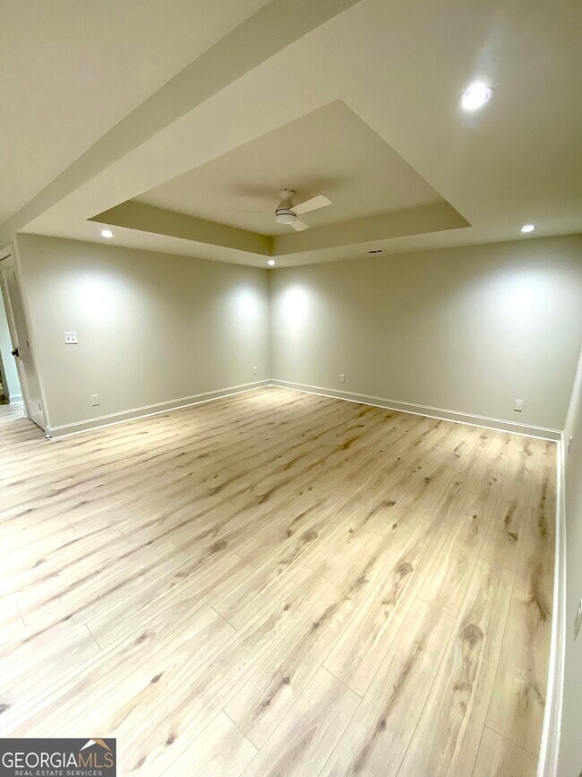 Foto del edificio - 886 Moore Rd