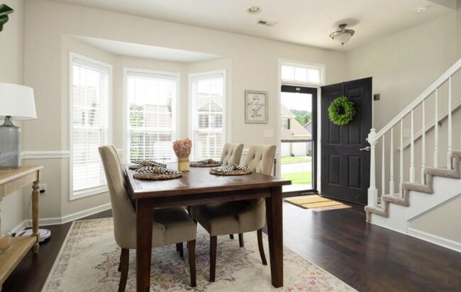 Foto del edificio - 4842 Briar Rock Ln