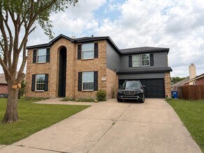 Building Photo - 2108 Northridge Dr