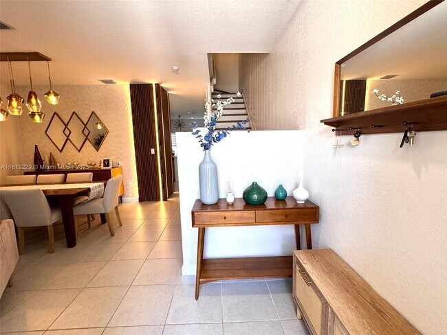 Foto del edificio - 11376 W 34th Wy.