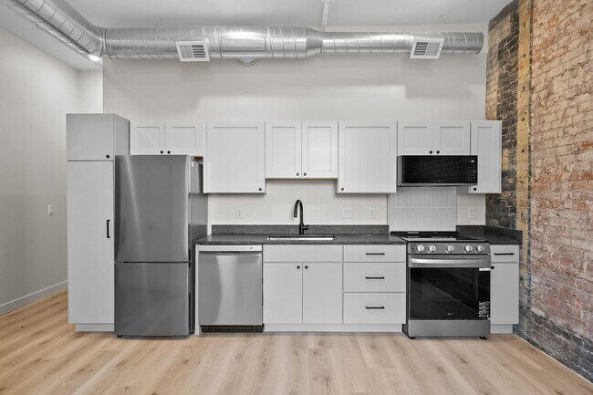 Foto del edificio - 266 E Michigan Ave