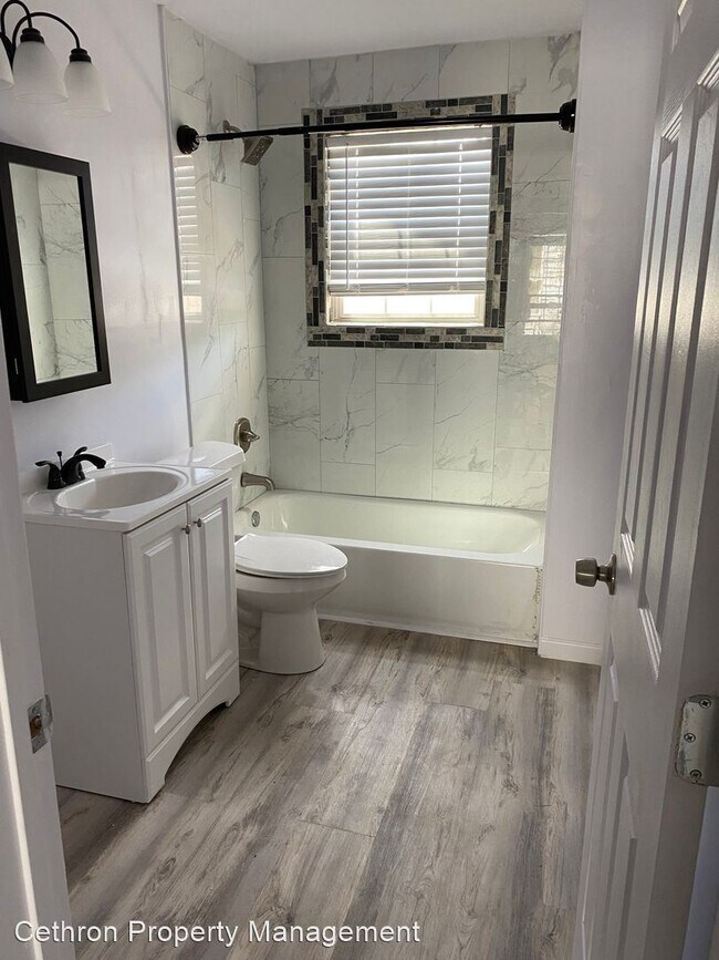 Foto del edificio - 2 br, 1 bath House - 301 Edwards St.