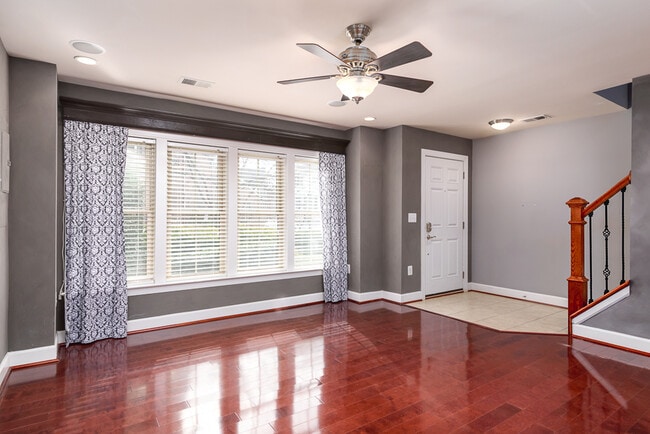 Foto del edificio - 2638 S Kenmore Ct