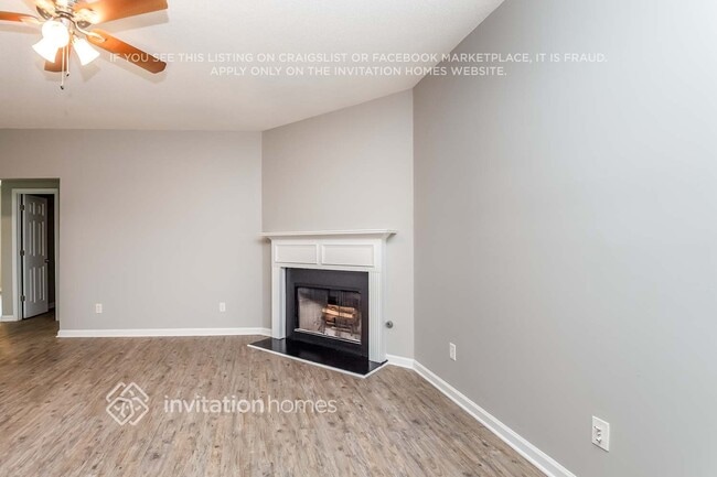 Building Photo - 170 Stillwood Dr