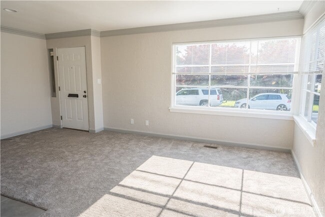 Building Photo - 2bd/1ba Seattle House