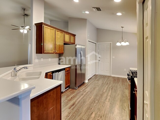 Building Photo - 33347 Irongate Dr