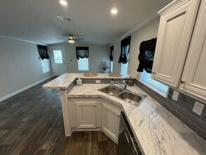 Building Photo - 311 Lighthouse Way