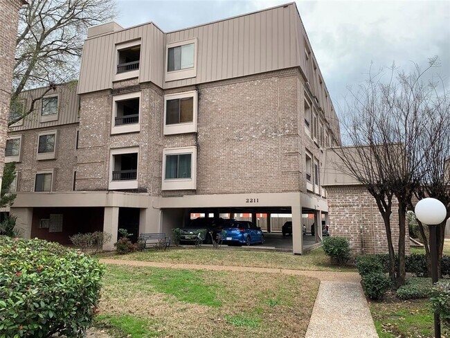 Foto del edificio - 2211 S Braeswood Blvd