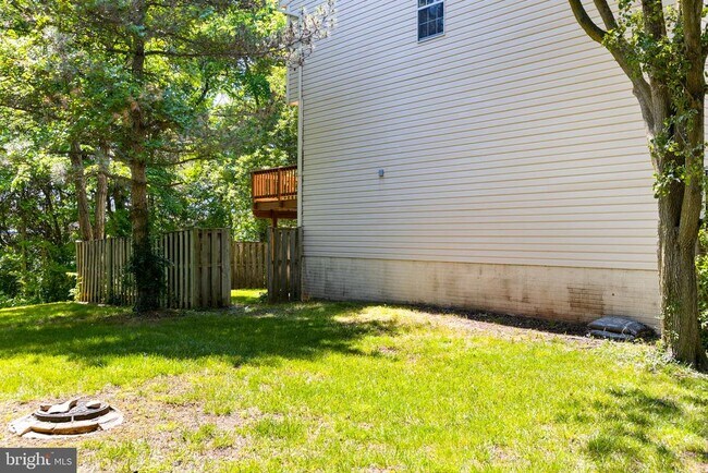Building Photo - 6517 Insignia Ct
