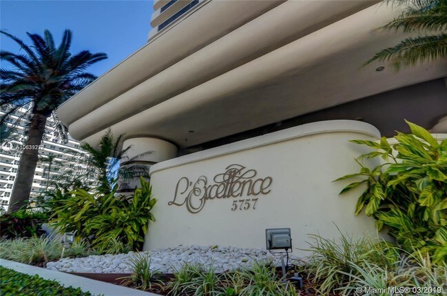 Foto del edificio - 5757 Collins Ave