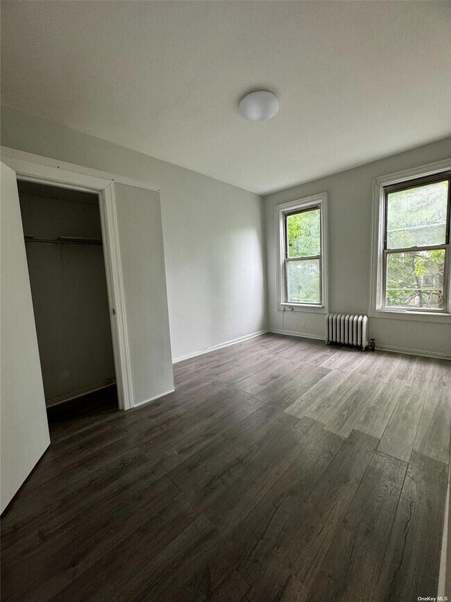 Building Photo - 1307 Clay Ave