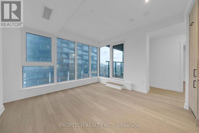 Building Photo - 1 Quarrington Ln