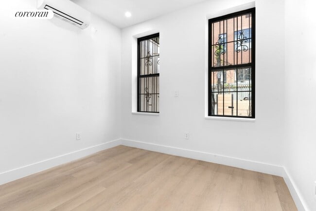 Building Photo - 403 Linden St