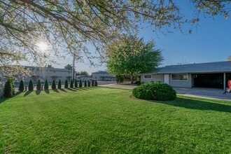 Building Photo - 1037-1039 Eastmont Ave