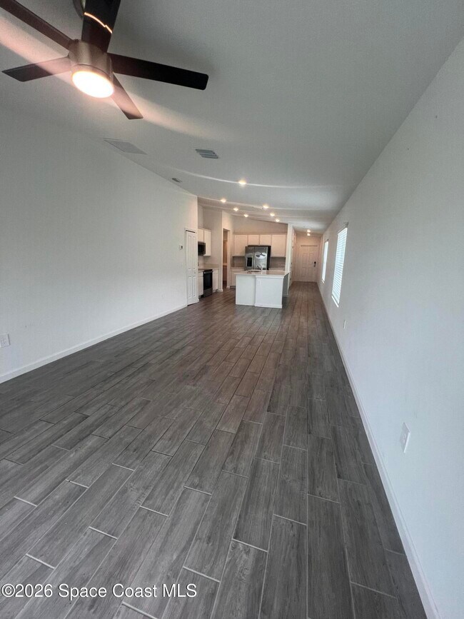 Foto del edificio - 1668 Colebrook Cir SW
