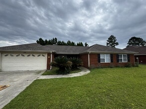 Building Photo - 1950 Heathrow Dr