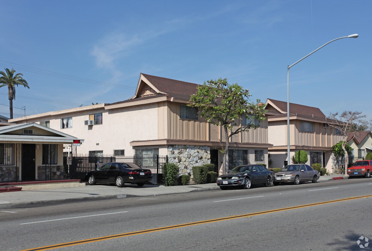 Building Photo - 7035-7039 Miles Ave