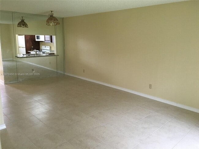 Foto del edificio - 10401 NW 11th St