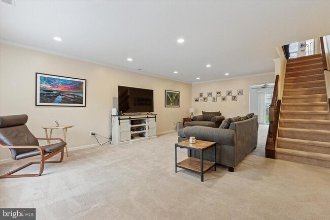 Foto del edificio - 235 Copper Beech Dr