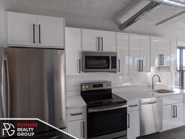Foto del edificio - 7645 N Sheridan Rd