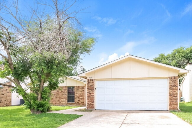 Building Photo - 7808 Bermejo Rd