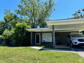 Building Photo - 8036 Joffre Dr