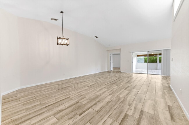 Building Photo - 5606 NW 109th Way