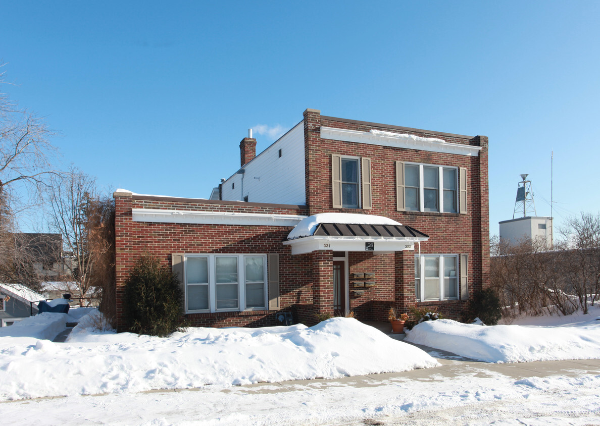 Building Photo - 321-323 3rd St