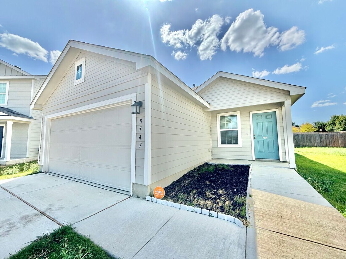 8547 Western Tanager, San Antonio, TX 78227 House Rental in San