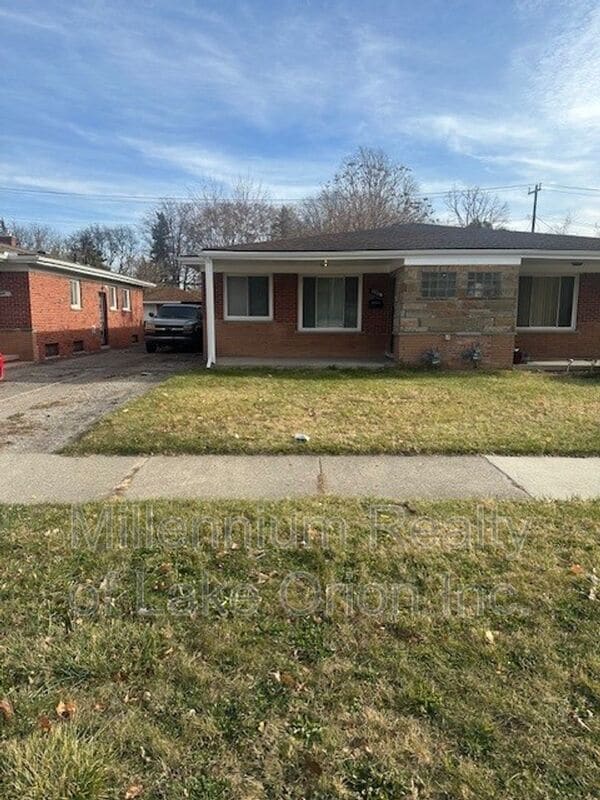 Foto del edificio - 19288 Lahser Rd