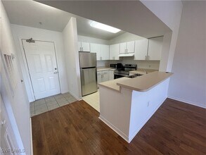 Building Photo - 8234 Key Royal Cir