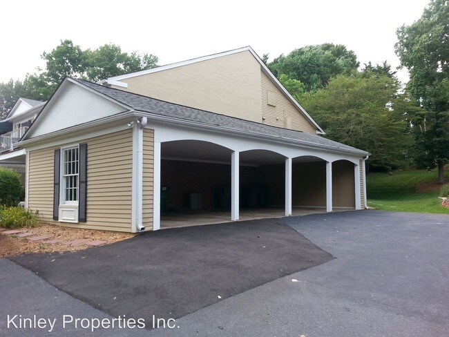 Foto del edificio - 7038 Quail Hill Rd