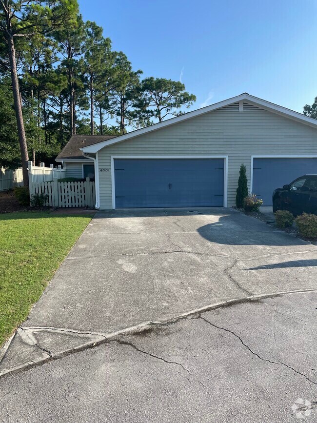 Inland Greens Apartments under 1,500 Wilmington, NC 2 Rentals