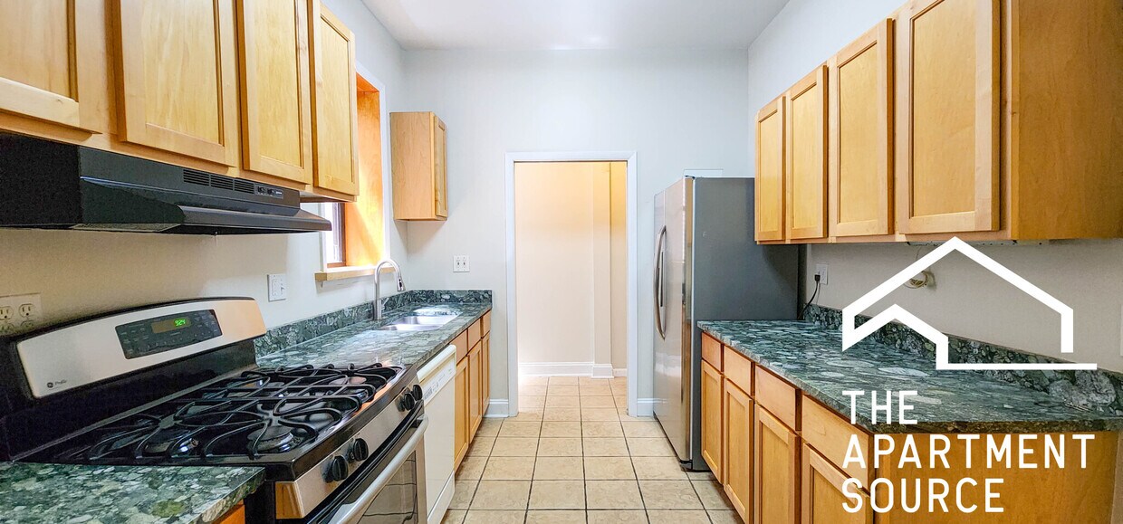 Primary Photo - 4311 N Sheridan Rd